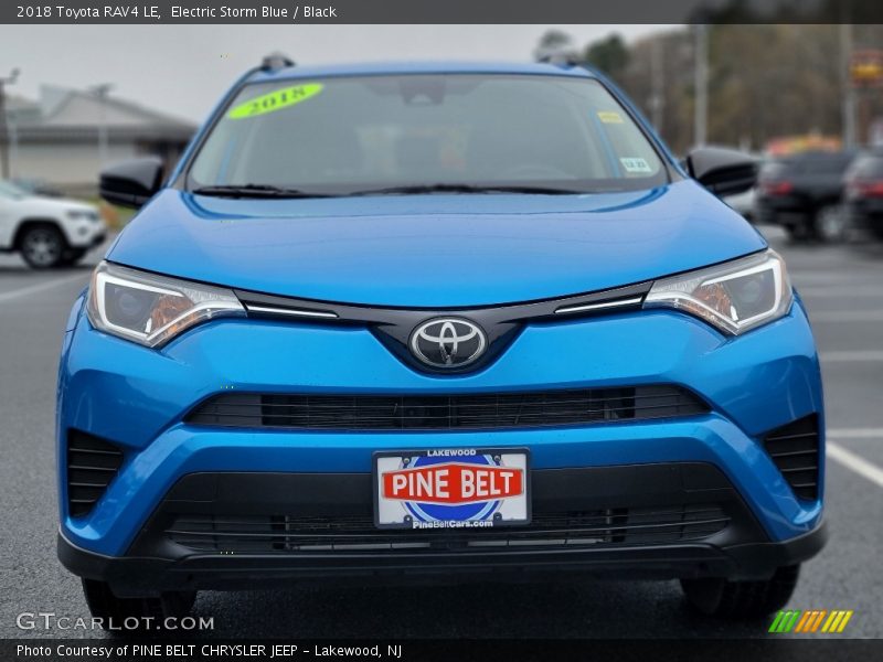 Electric Storm Blue / Black 2018 Toyota RAV4 LE