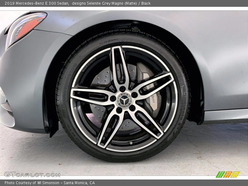 designo Selenite Grey Magno (Matte) / Black 2019 Mercedes-Benz E 300 Sedan