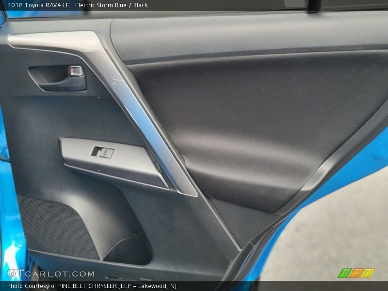 Electric Storm Blue / Black 2018 Toyota RAV4 LE