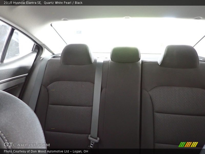 Quartz White Pearl / Black 2018 Hyundai Elantra SE