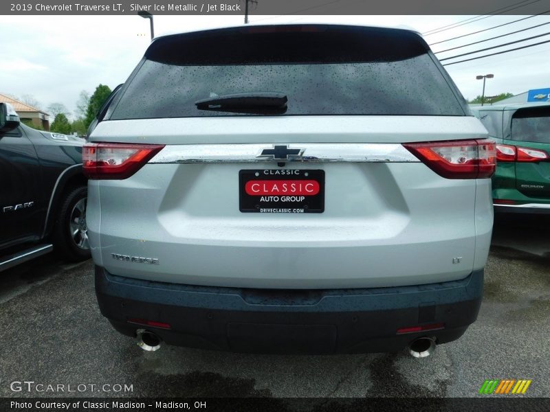 Silver Ice Metallic / Jet Black 2019 Chevrolet Traverse LT