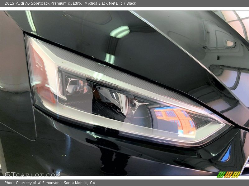 Mythos Black Metallic / Black 2019 Audi A5 Sportback Premium quattro