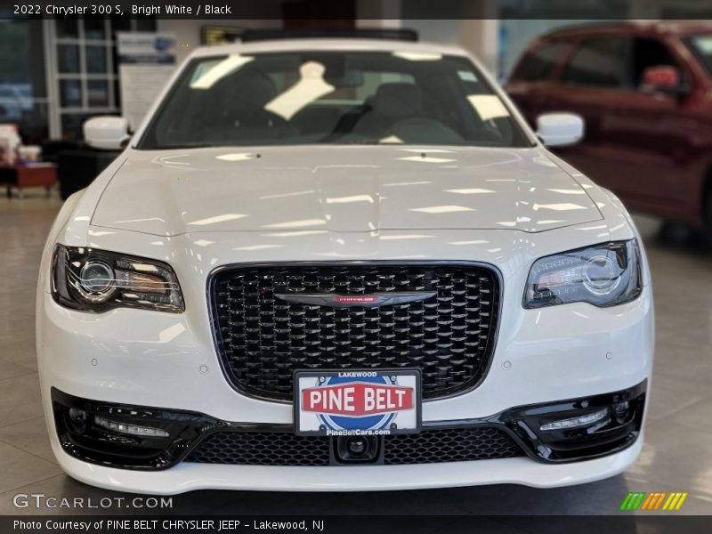Bright White / Black 2022 Chrysler 300 S