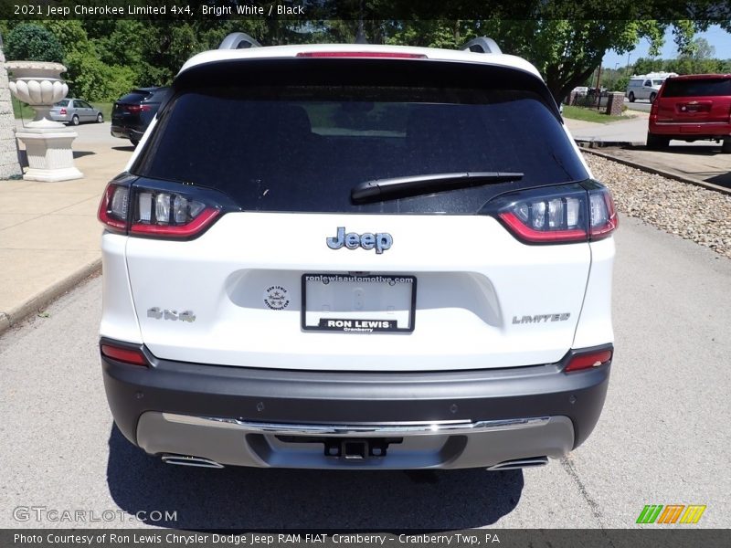 Bright White / Black 2021 Jeep Cherokee Limited 4x4
