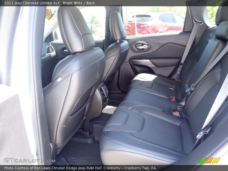 Bright White / Black 2021 Jeep Cherokee Limited 4x4