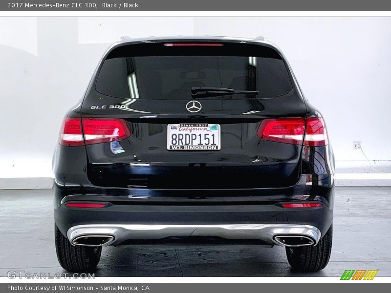 Black / Black 2017 Mercedes-Benz GLC 300