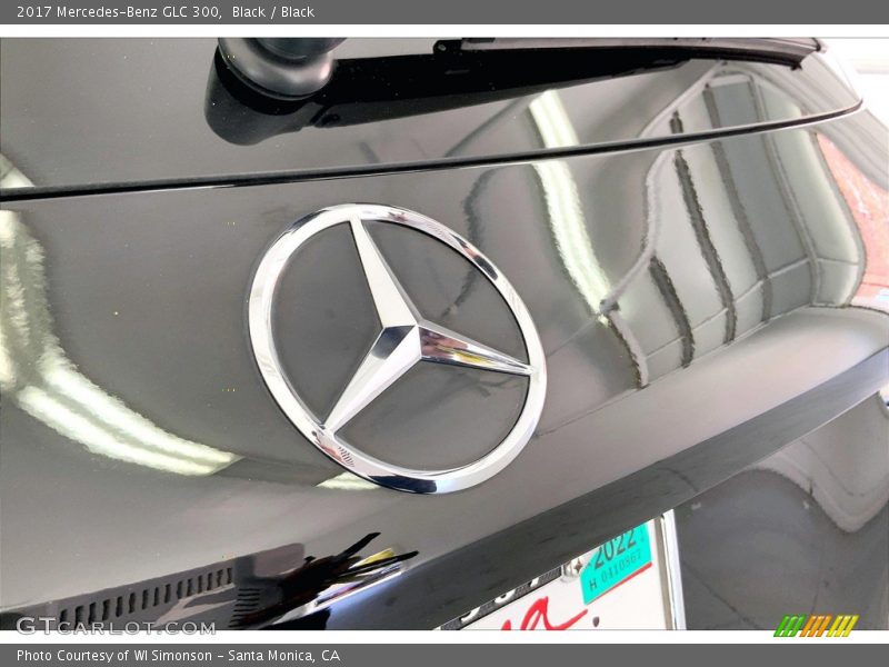 Black / Black 2017 Mercedes-Benz GLC 300