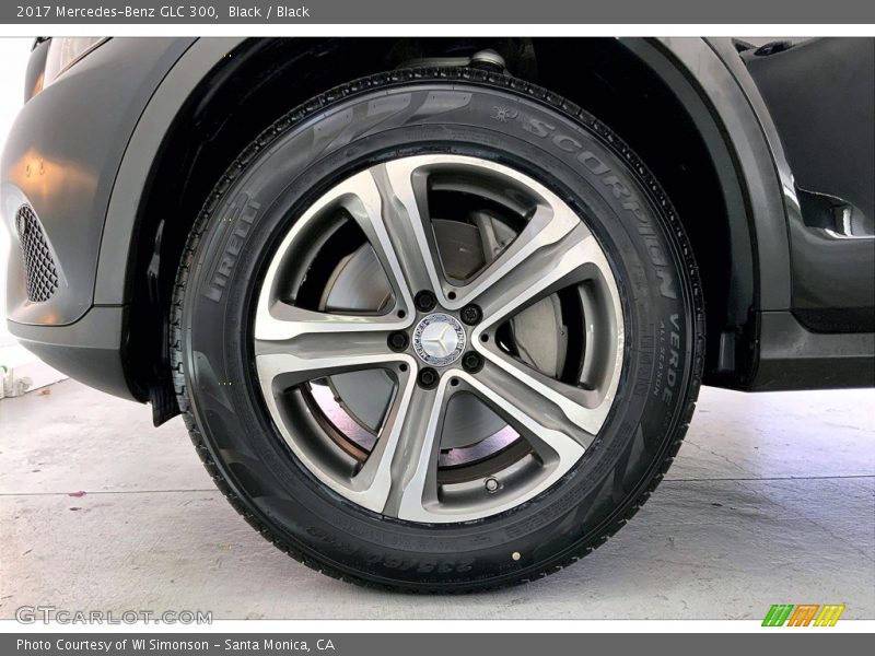 Black / Black 2017 Mercedes-Benz GLC 300