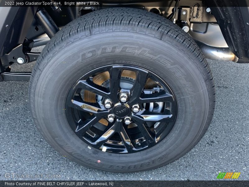 Bright White / Black 2022 Jeep Gladiator Sport 4x4