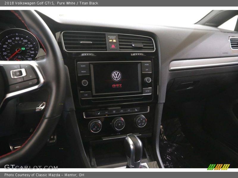 Pure White / Titan Black 2018 Volkswagen Golf GTI S
