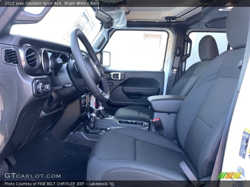 Bright White / Black 2022 Jeep Gladiator Sport 4x4