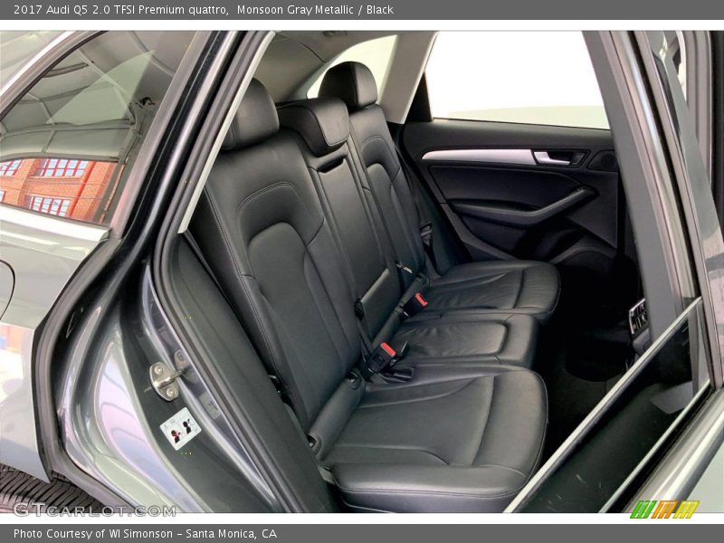 Monsoon Gray Metallic / Black 2017 Audi Q5 2.0 TFSI Premium quattro