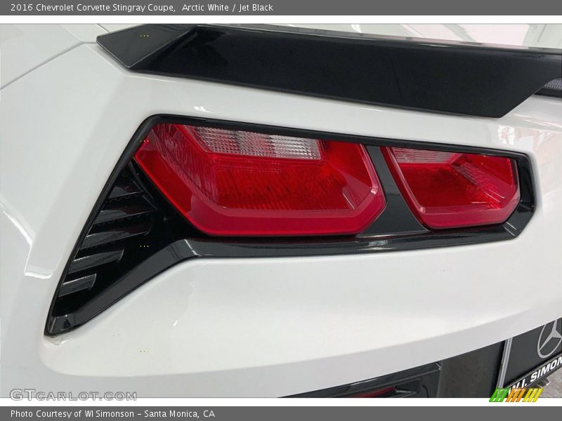 Arctic White / Jet Black 2016 Chevrolet Corvette Stingray Coupe