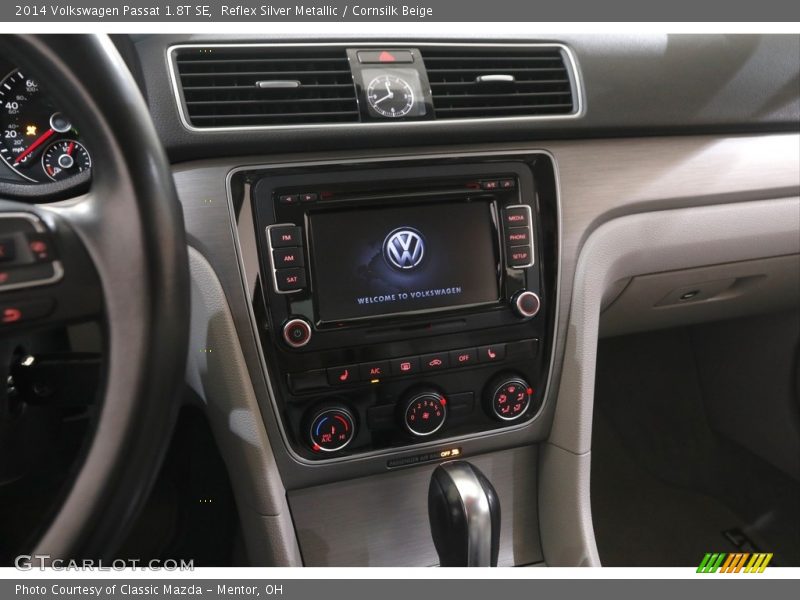 Reflex Silver Metallic / Cornsilk Beige 2014 Volkswagen Passat 1.8T SE