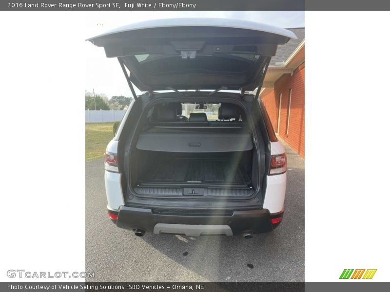 Fuji White / Ebony/Ebony 2016 Land Rover Range Rover Sport SE