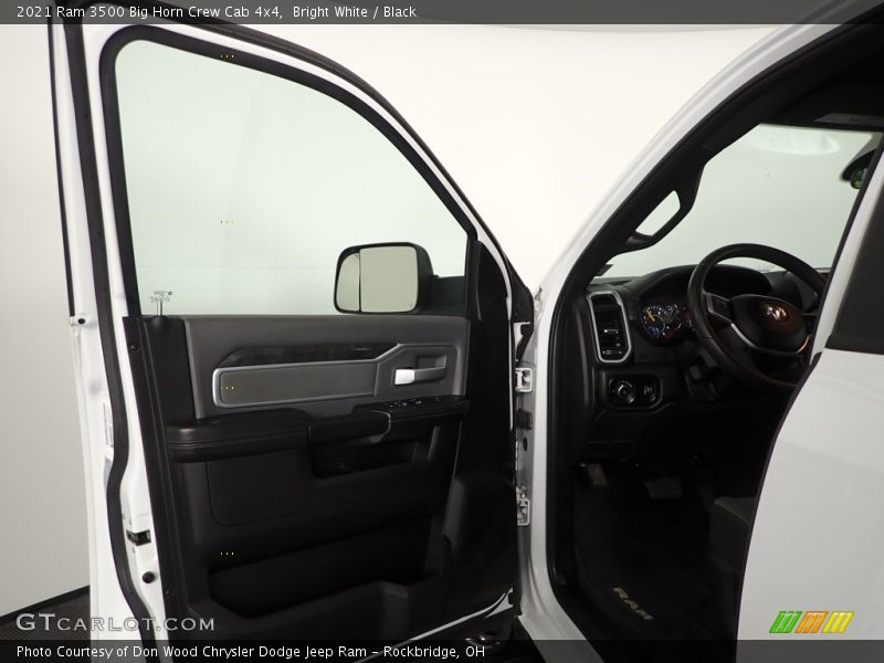 Bright White / Black 2021 Ram 3500 Big Horn Crew Cab 4x4
