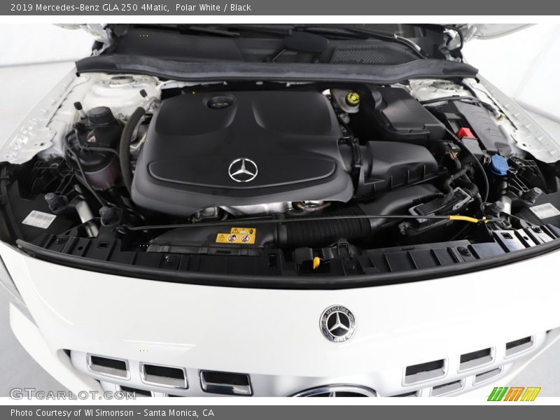 Polar White / Black 2019 Mercedes-Benz GLA 250 4Matic