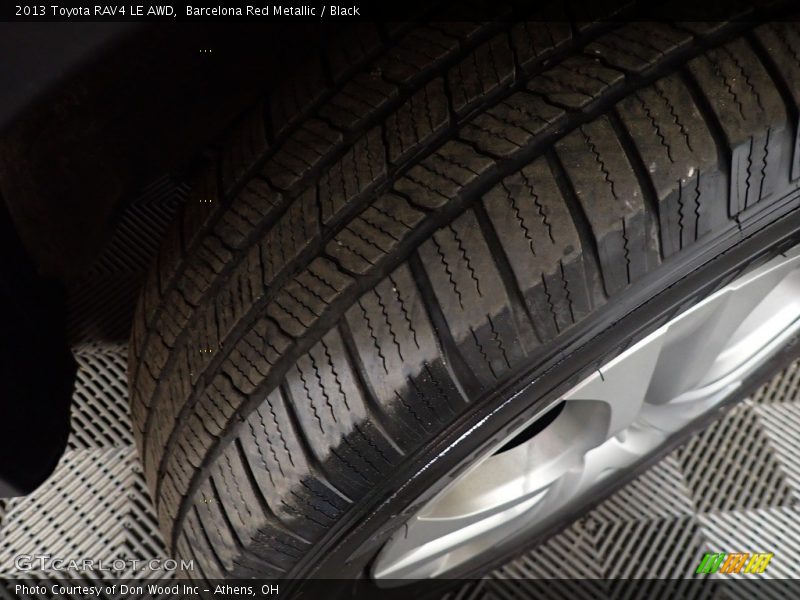 Barcelona Red Metallic / Black 2013 Toyota RAV4 LE AWD