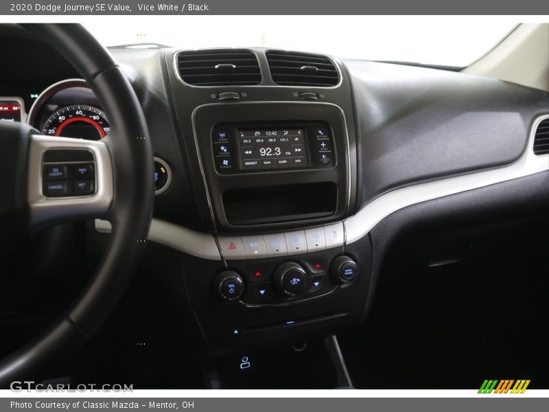 Vice White / Black 2020 Dodge Journey SE Value