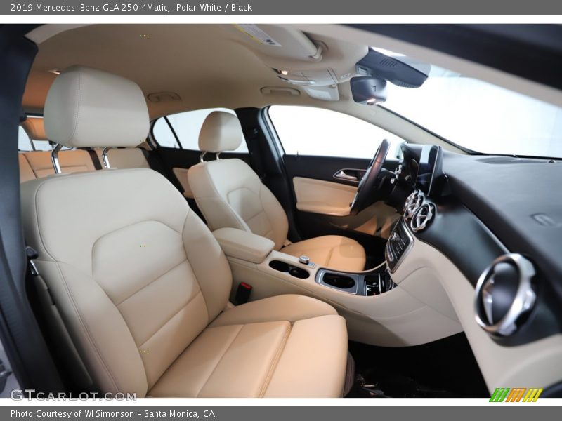 Polar White / Black 2019 Mercedes-Benz GLA 250 4Matic