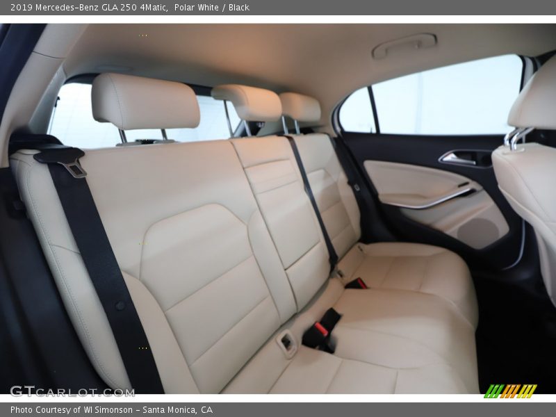 Polar White / Black 2019 Mercedes-Benz GLA 250 4Matic
