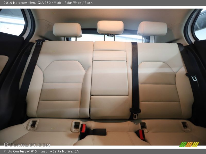 Polar White / Black 2019 Mercedes-Benz GLA 250 4Matic
