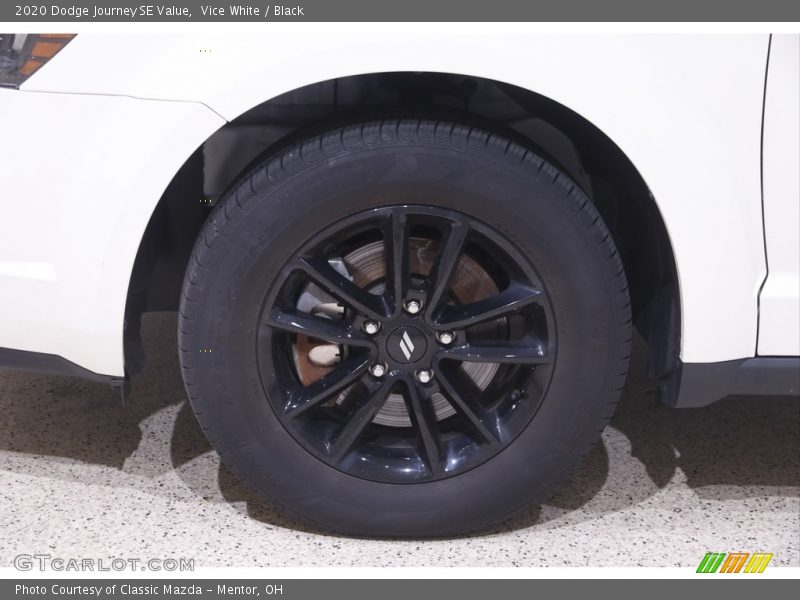 Vice White / Black 2020 Dodge Journey SE Value
