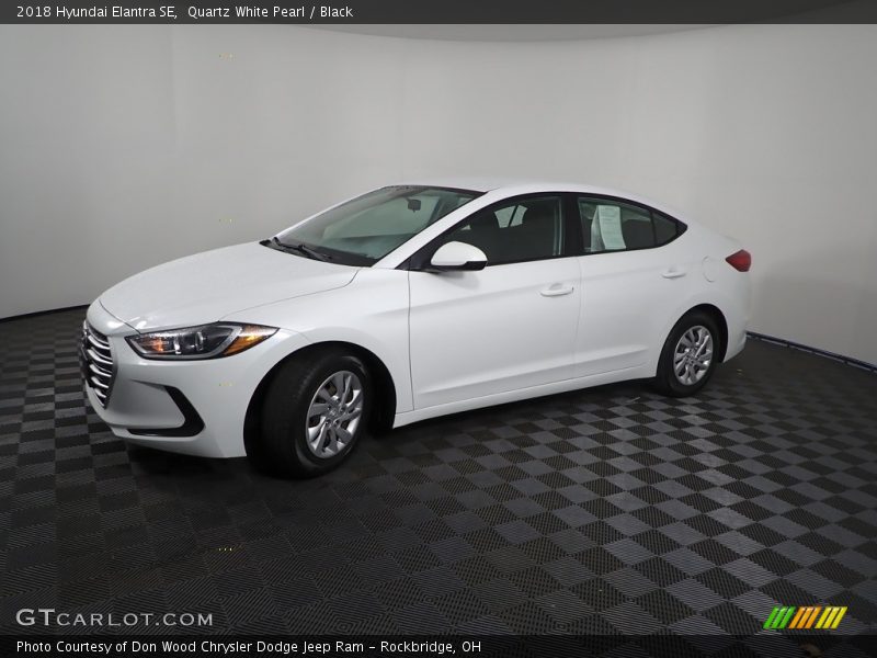 Quartz White Pearl / Black 2018 Hyundai Elantra SE