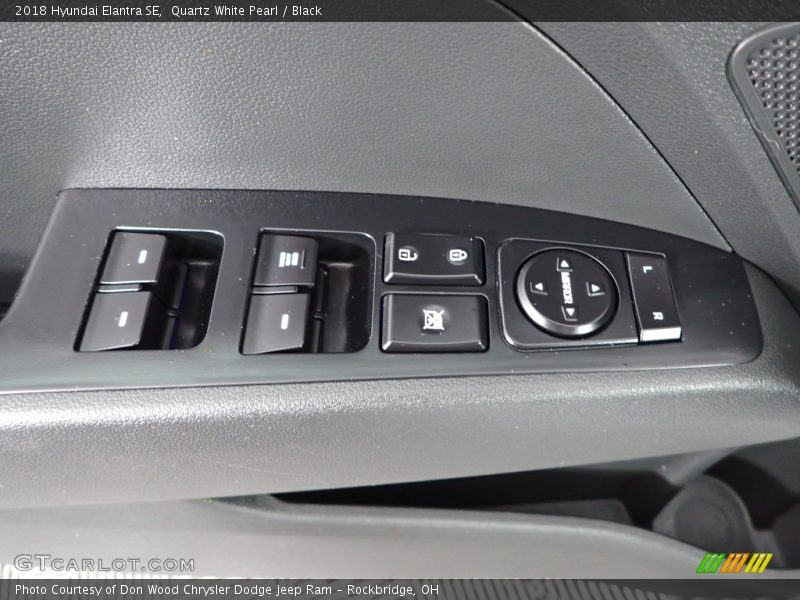 Quartz White Pearl / Black 2018 Hyundai Elantra SE