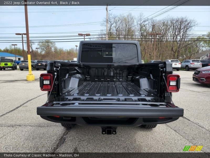 Black / Black 2022 Jeep Gladiator Overland 4x4
