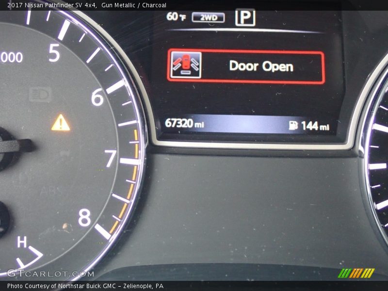 Gun Metallic / Charcoal 2017 Nissan Pathfinder SV 4x4