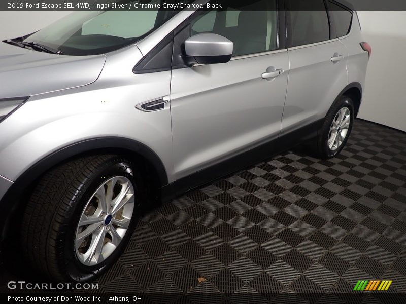 Ingot Silver / Chromite Gray/Charcoal Black 2019 Ford Escape SEL 4WD