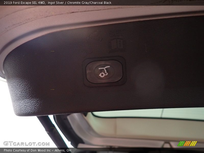 Ingot Silver / Chromite Gray/Charcoal Black 2019 Ford Escape SEL 4WD
