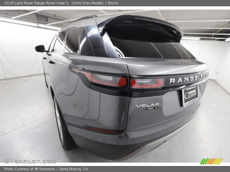 Corris Grey Metallic / Ebony 2018 Land Rover Range Rover Velar S