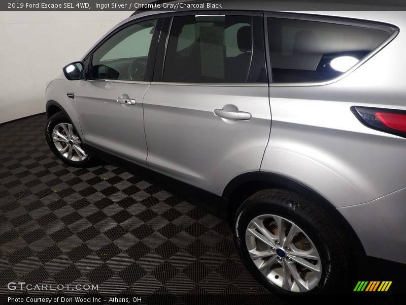 Ingot Silver / Chromite Gray/Charcoal Black 2019 Ford Escape SEL 4WD