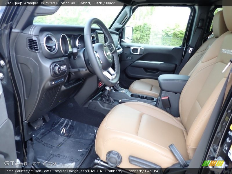 Black / Black 2022 Jeep Wrangler Unlimited Rubicon 4XE Hybrid