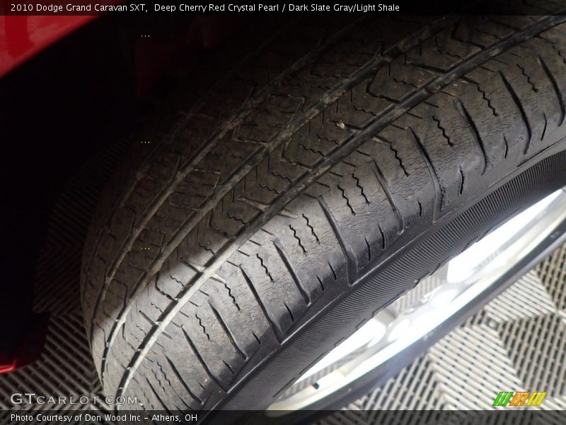 Deep Cherry Red Crystal Pearl / Dark Slate Gray/Light Shale 2010 Dodge Grand Caravan SXT