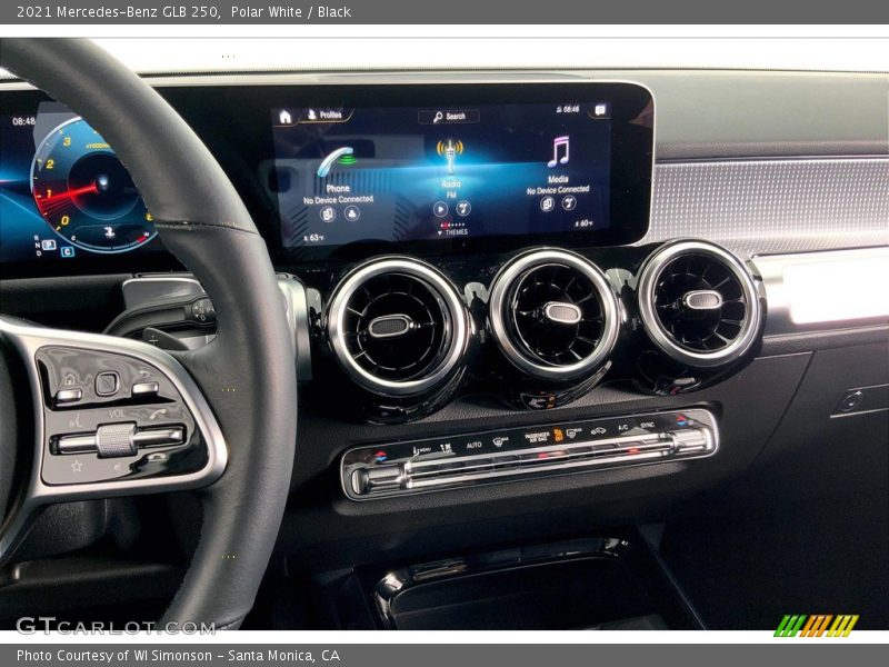 Polar White / Black 2021 Mercedes-Benz GLB 250