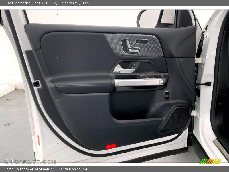 Polar White / Black 2021 Mercedes-Benz GLB 250