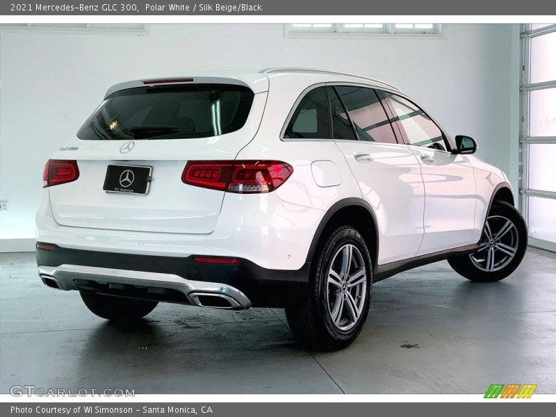 Polar White / Silk Beige/Black 2021 Mercedes-Benz GLC 300