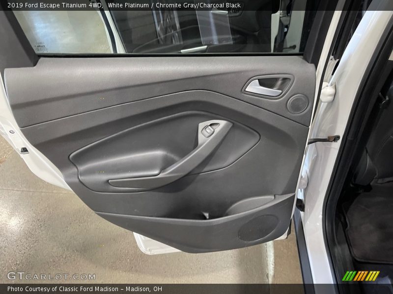 White Platinum / Chromite Gray/Charcoal Black 2019 Ford Escape Titanium 4WD