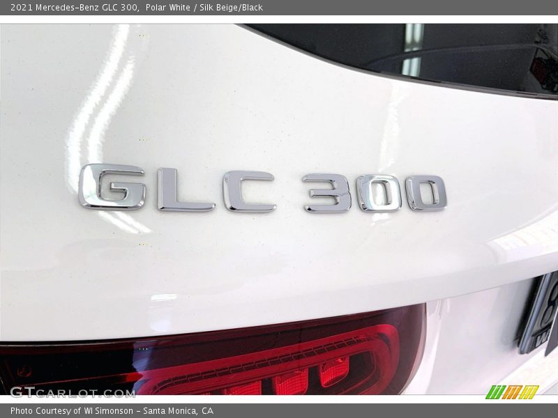 Polar White / Silk Beige/Black 2021 Mercedes-Benz GLC 300