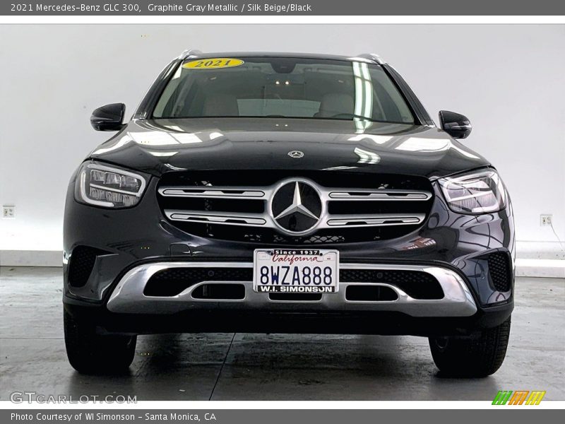 Graphite Gray Metallic / Silk Beige/Black 2021 Mercedes-Benz GLC 300