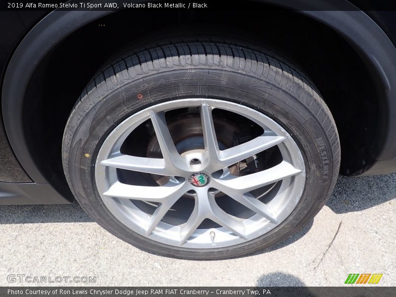 Volcano Black Metallic / Black 2019 Alfa Romeo Stelvio Ti Sport AWD