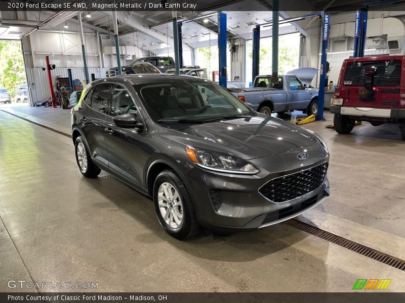 Magnetic Metallic / Dark Earth Gray 2020 Ford Escape SE 4WD