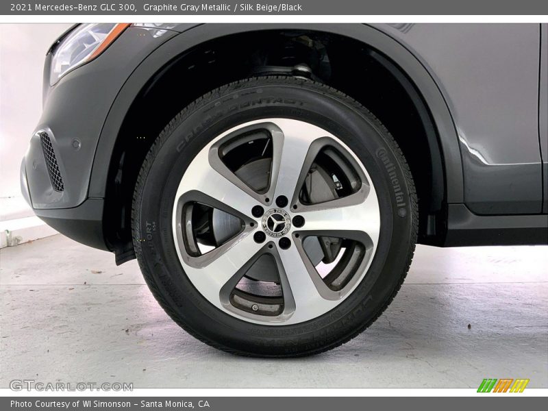 Graphite Gray Metallic / Silk Beige/Black 2021 Mercedes-Benz GLC 300