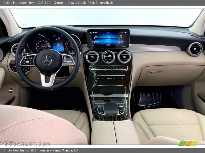 Graphite Gray Metallic / Silk Beige/Black 2021 Mercedes-Benz GLC 300
