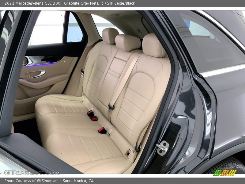 Graphite Gray Metallic / Silk Beige/Black 2021 Mercedes-Benz GLC 300