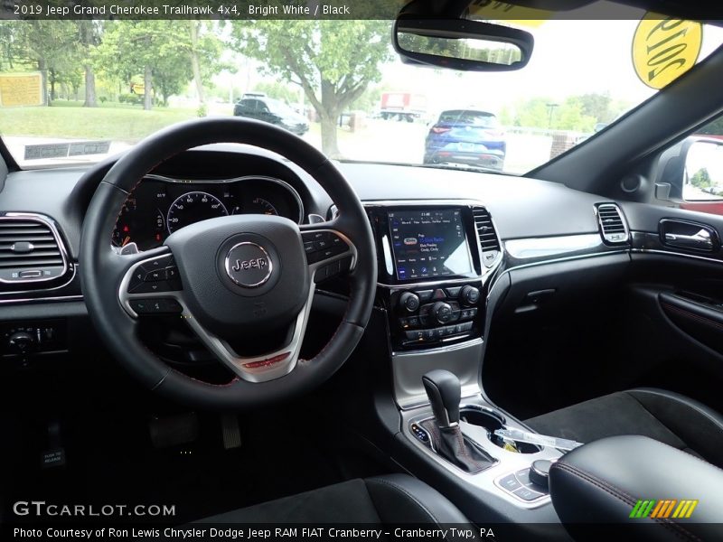 Bright White / Black 2019 Jeep Grand Cherokee Trailhawk 4x4