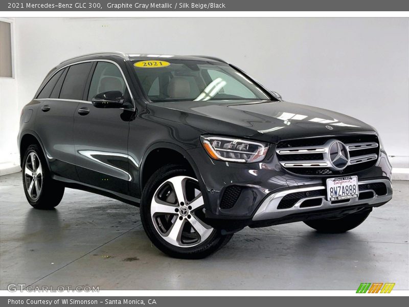 Graphite Gray Metallic / Silk Beige/Black 2021 Mercedes-Benz GLC 300